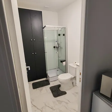 Le Patio Aristide 公寓