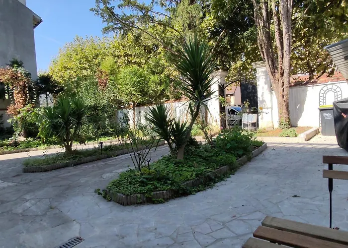 Le Patio Aristide 아파트 샹피니 쉬르 마른